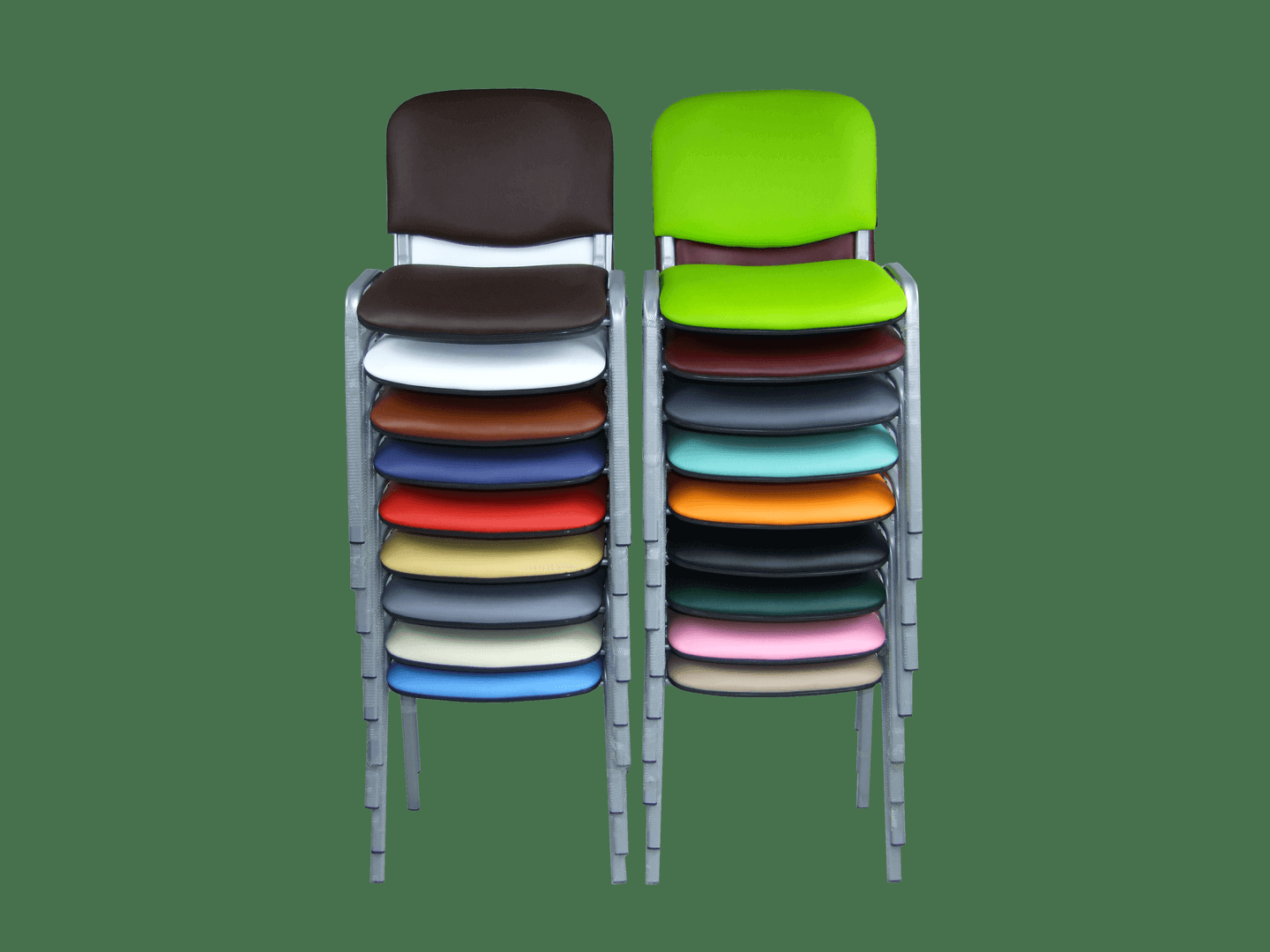 Krzesła w różnych kolorach